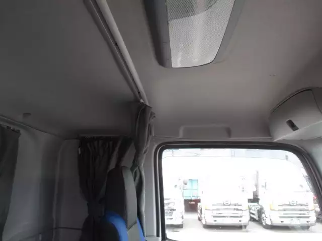 平成29年10月中古大型クレーン付いすゞギガの画像20