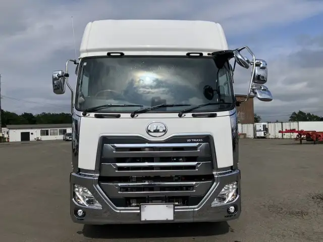 令和03年12月中古大型ダンプ日産UDクオンの画像2