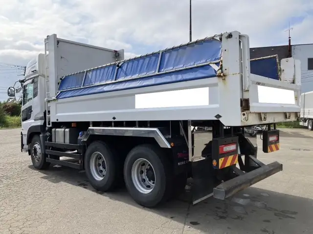 令和03年12月中古大型ダンプ日産UDクオンの画像7