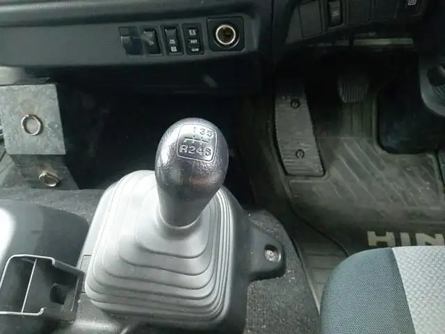 平成25年05月中古中型平ボディ日野レンジャーの画像26