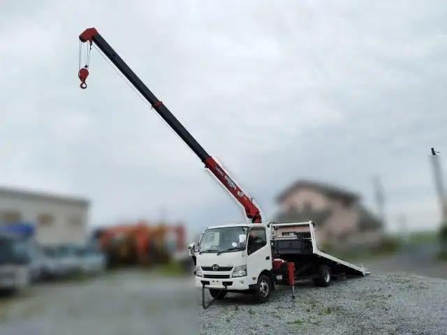 平成25年12月中古小型重機運搬車日野デュトロの画像1