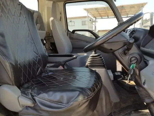 平成25年12月中古小型重機運搬車日野デュトロの画像17