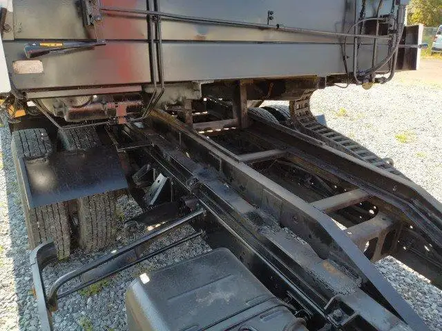 平成25年12月中古小型重機運搬車日野デュトロの画像47