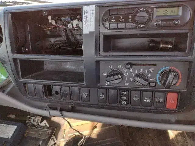 平成25年12月中古小型重機運搬車日野デュトロの画像7