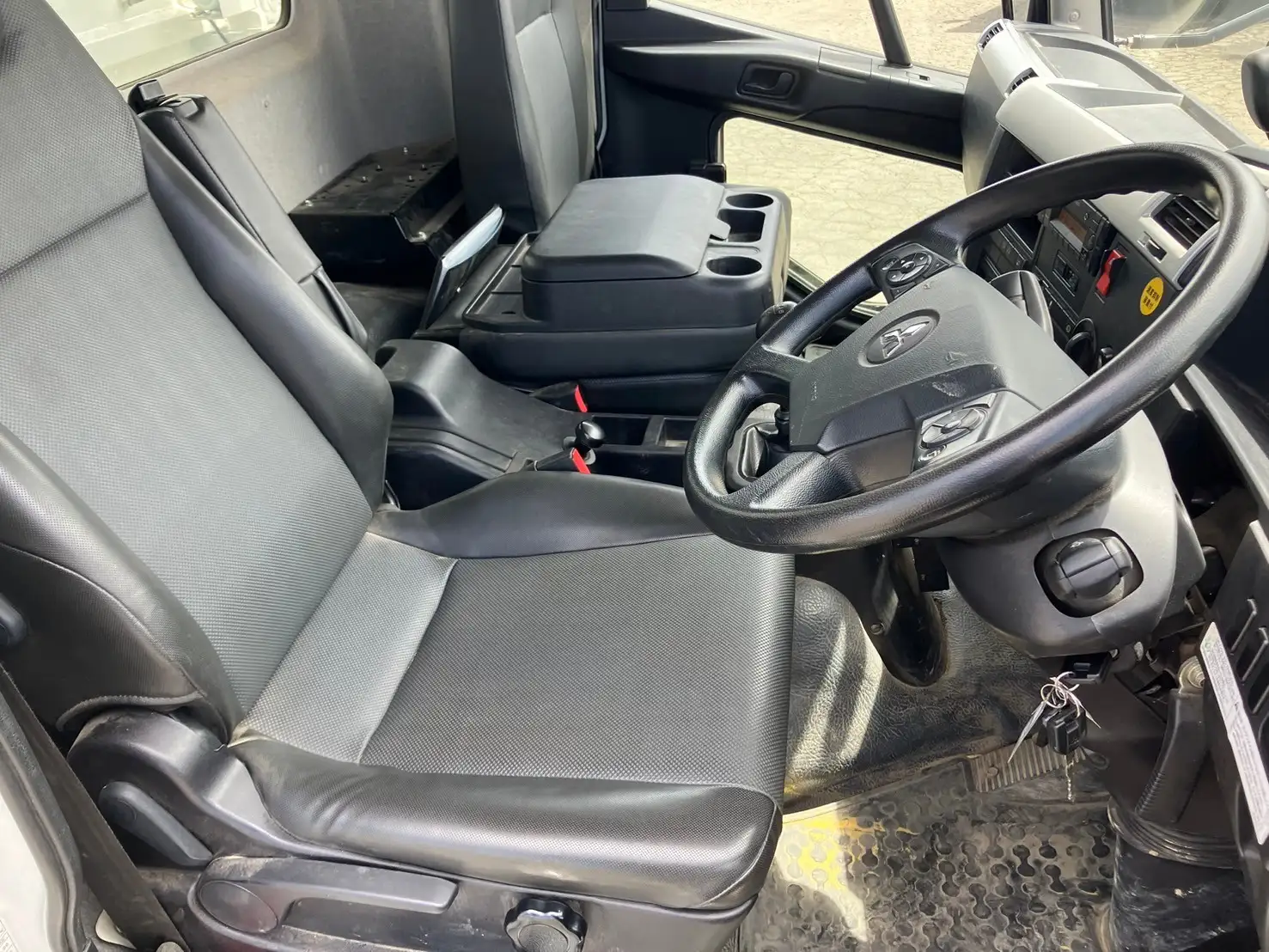 令和03年11月中古増トンダンプ三菱ふそうファイターの画像38