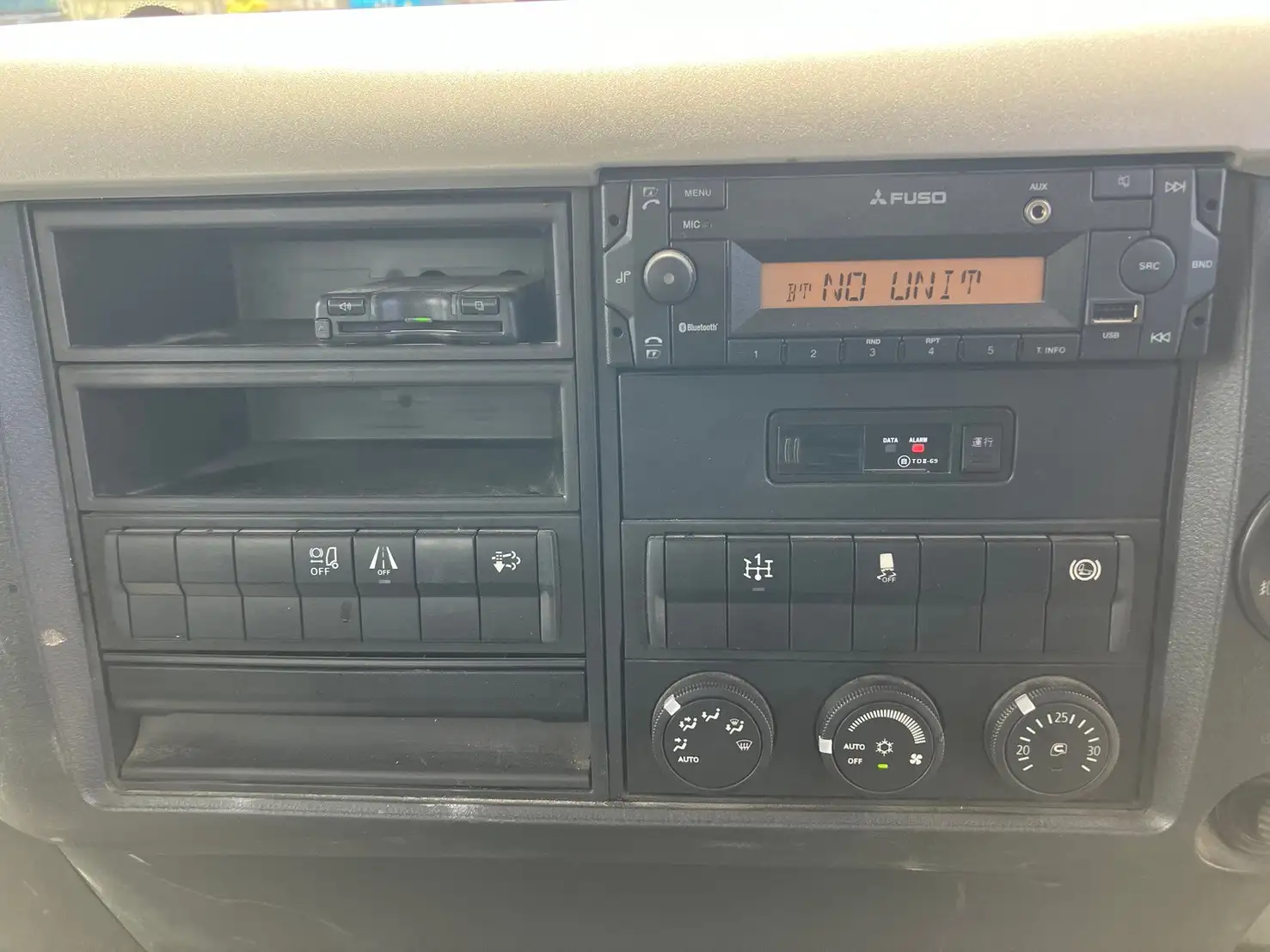 令和03年11月中古増トンダンプ三菱ふそうファイターの画像46