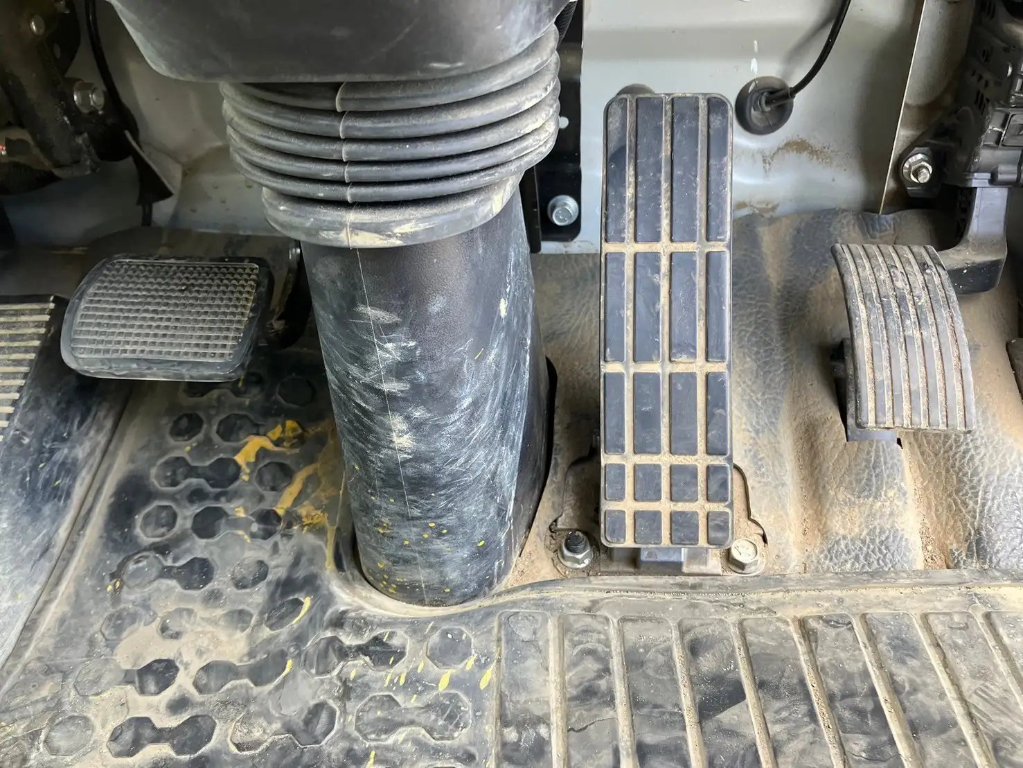 令和03年11月中古増トンダンプ三菱ふそうファイターの画像52