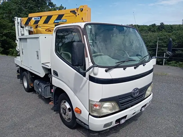 平成23年03月中古小型ミキサー車・高所作業車・その他特装車トヨタダイナの画像2