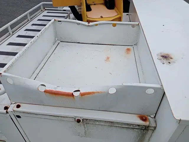 平成23年03月中古小型ミキサー車・高所作業車・その他特装車トヨタダイナの画像46