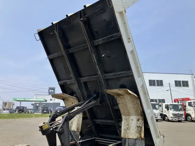 平成24年09月中古中型ダンプいすゞフォワードの画像13