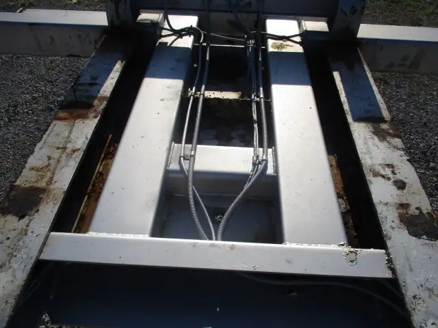 車検付(R7.10) 平成22年 東急 40FT3軸コンテナシャシ リーフサス 積載:30,480kg 第五輪:10,850㎏以上 一括緩和の画像20