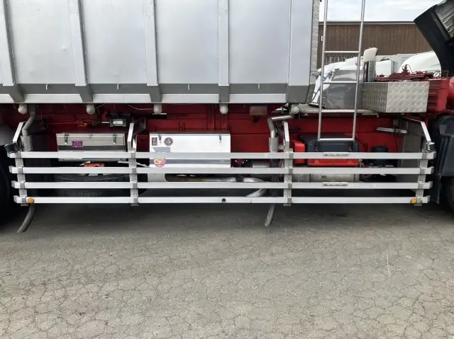 平成27年07月中古大型ダンプ三菱ふそうスーパーグレートの画像42