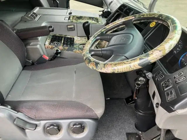 平成27年07月中古大型ダンプ三菱ふそうスーパーグレートの画像47