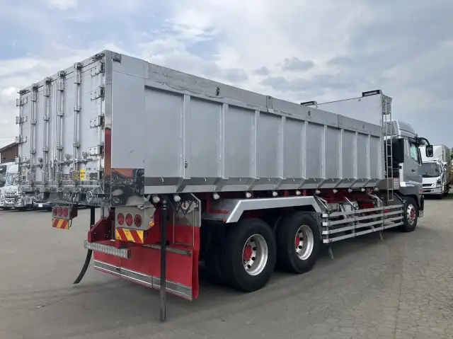 平成27年07月中古大型ダンプ三菱ふそうスーパーグレートの画像7