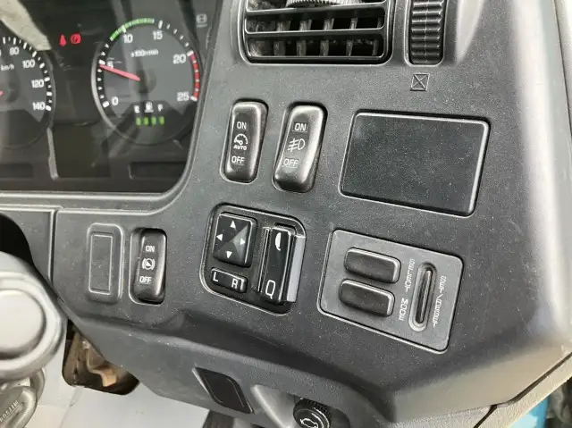 平成26年06月中古大型クレーン付三菱ふそうスーパーグレートの画像53