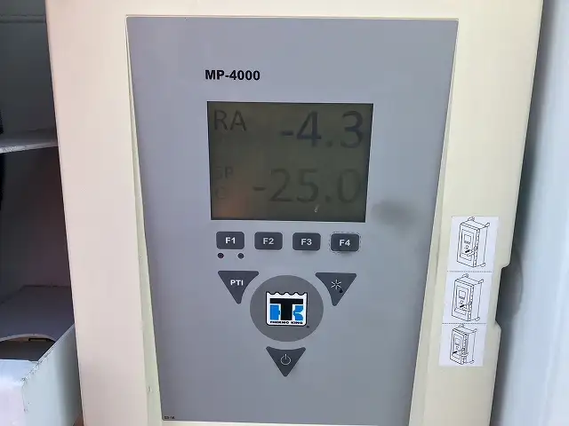 【愛知県豊橋市保管】継続車検取得中！　平成29年　トレクス　40ft2軸冷凍コンテナシャシSET　エアサス（リフトアクスル後軸）　積載：23,500㎏　第五輪荷重：9,030㎏以上　の画像14