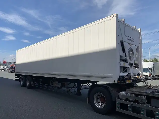 【愛知県豊橋市保管】継続車検取得中！　平成29年　トレクス　40ft2軸冷凍コンテナシャシSET　エアサス（リフトアクスル後軸）　積載：23,500㎏　第五輪荷重：9,030㎏以上　の画像4