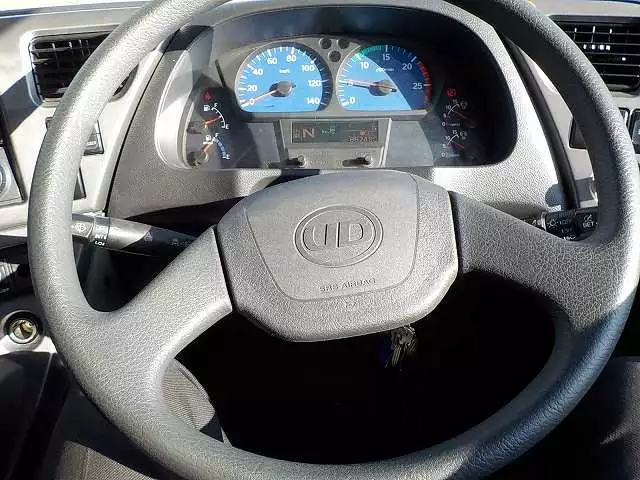 平成24年04月中古大型冷凍バン・ウィング日産UDUDトラックスの画像31