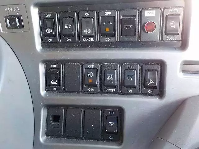 平成24年04月中古大型冷凍バン・ウィング日産UDUDトラックスの画像36