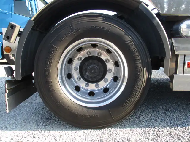 令和03年05月中古大型トラクタヘッド日産UDクオンの画像12