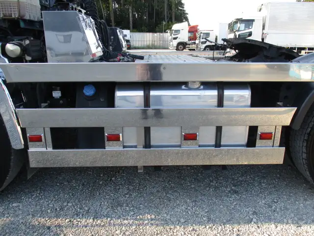 令和03年05月中古大型トラクタヘッド日産UDクオンの画像24