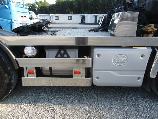 令和03年05月中古大型トラクタヘッド日産UDクオンの画像25