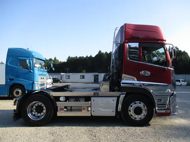 令和03年05月中古大型トラクタヘッド日産UDクオンの画像4