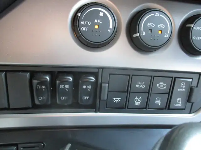 令和03年05月中古大型トラクタヘッド日産UDクオンの画像39