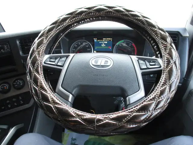 令和03年05月中古大型トラクタヘッド日産UDクオンの画像42