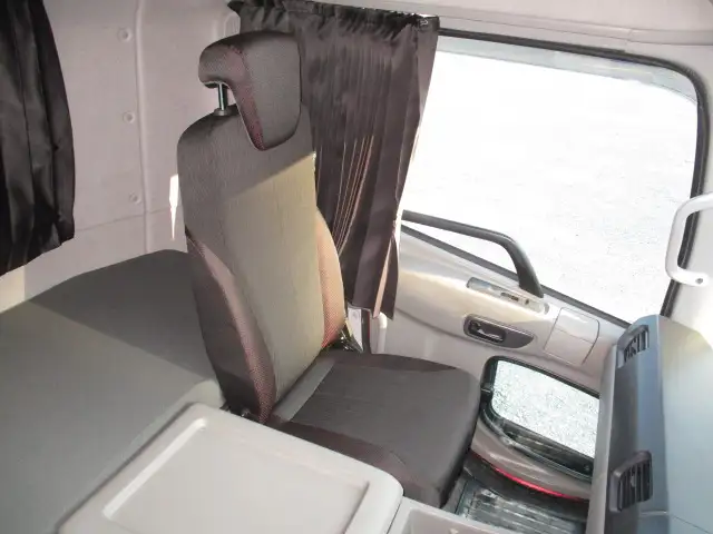 令和03年05月中古大型トラクタヘッド日産UDクオンの画像46