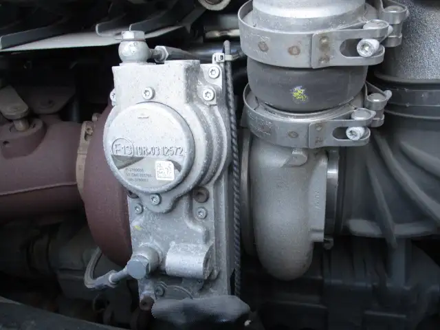 令和03年05月中古大型トラクタヘッド日産UDクオンの画像52