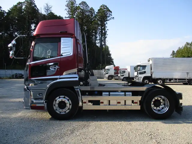 令和03年05月中古大型トラクタヘッド日産UDクオンの画像8