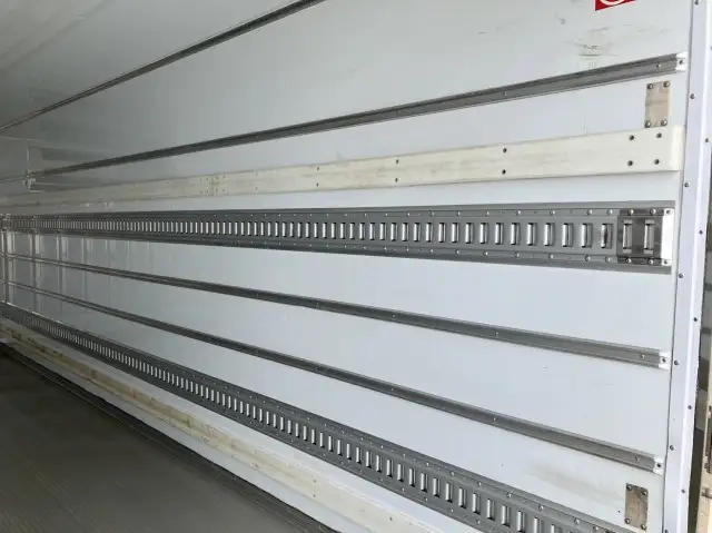 令和03年07月中古中型冷凍バン・ウィングいすゞフォワードの画像18