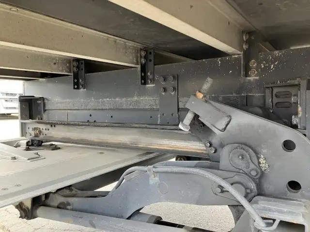 令和03年07月中古中型冷凍バン・ウィングいすゞフォワードの画像30