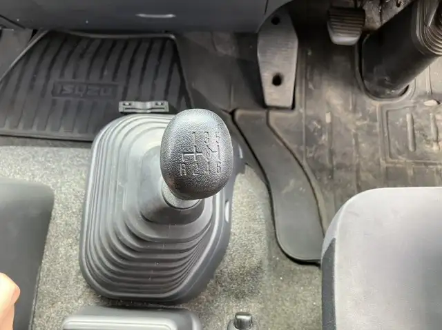 令和03年07月中古中型冷凍バン・ウィングいすゞフォワードの画像50