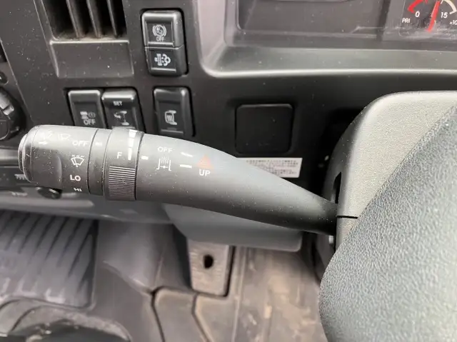 令和03年07月中古中型冷凍バン・ウィングいすゞフォワードの画像54