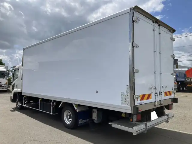 令和03年07月中古中型冷凍バン・ウィングいすゞフォワードの画像7