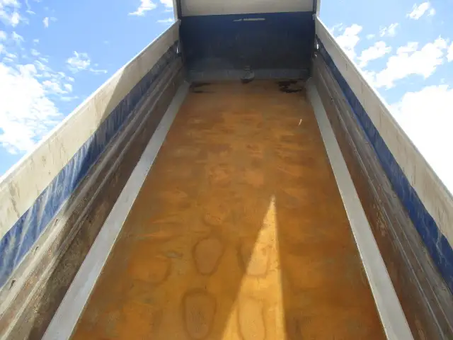 平成28年09月中古大型ダンプ三菱ふそうスーパーグレートの画像14