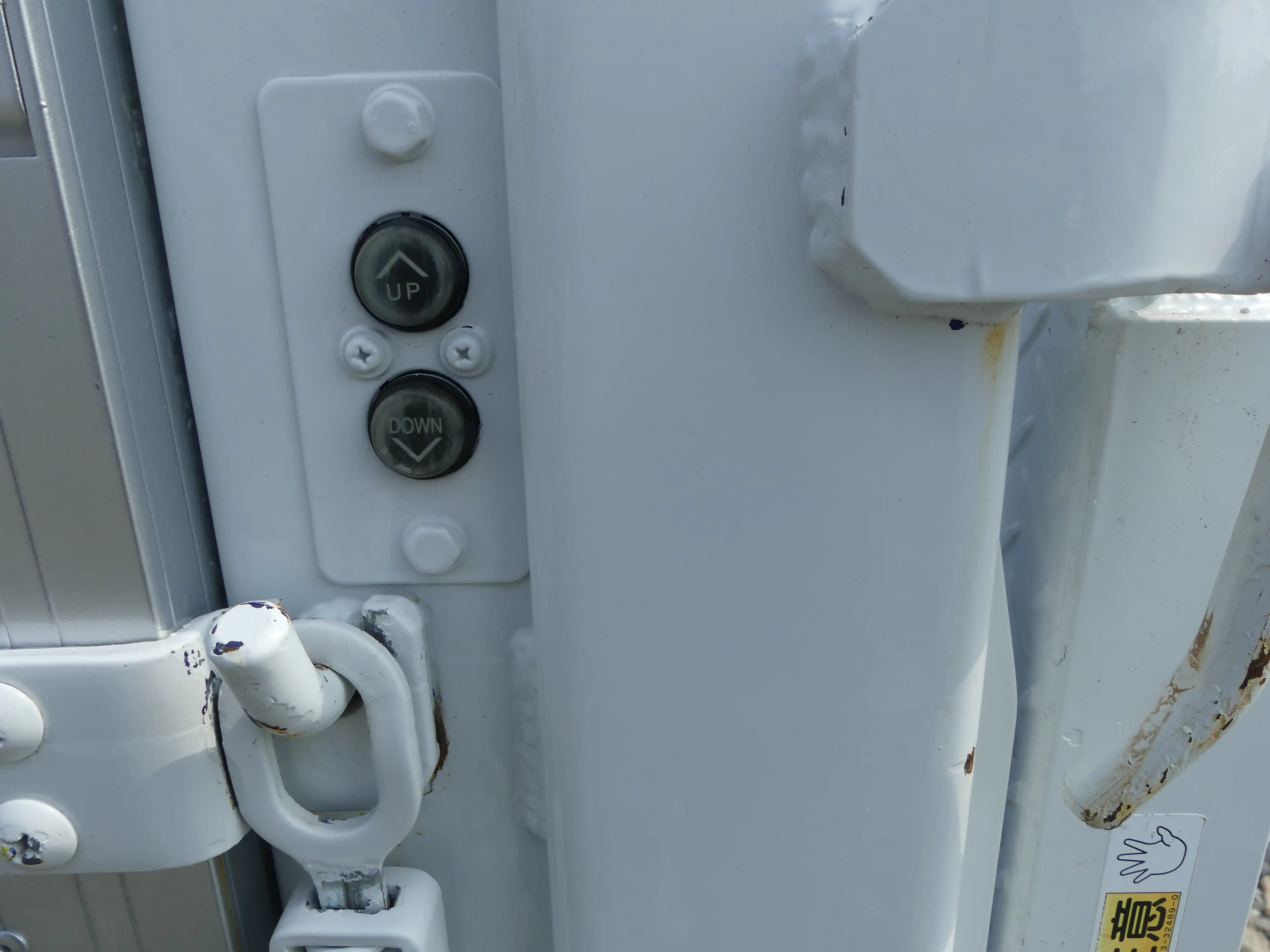 平成30年08月中古小型平ボディいすゞエルフの画像8