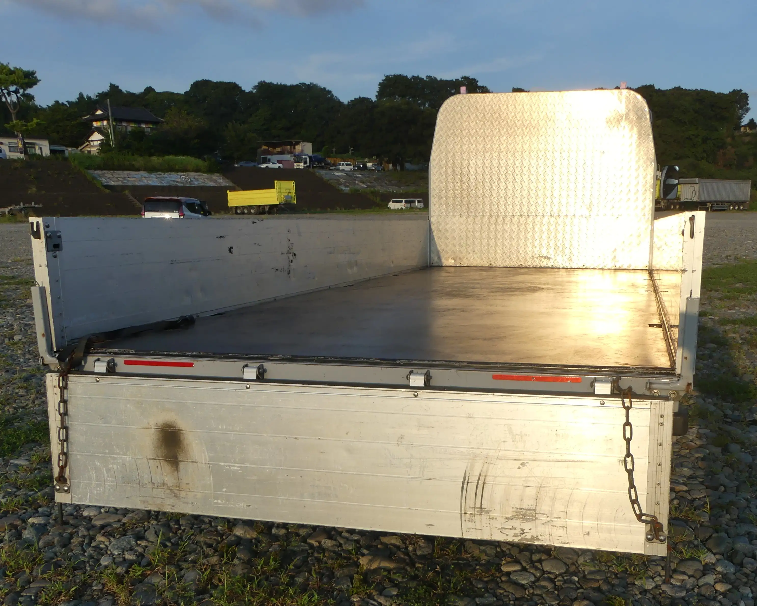 平成29年05月中古小型平ボディいすゞエルフの画像7