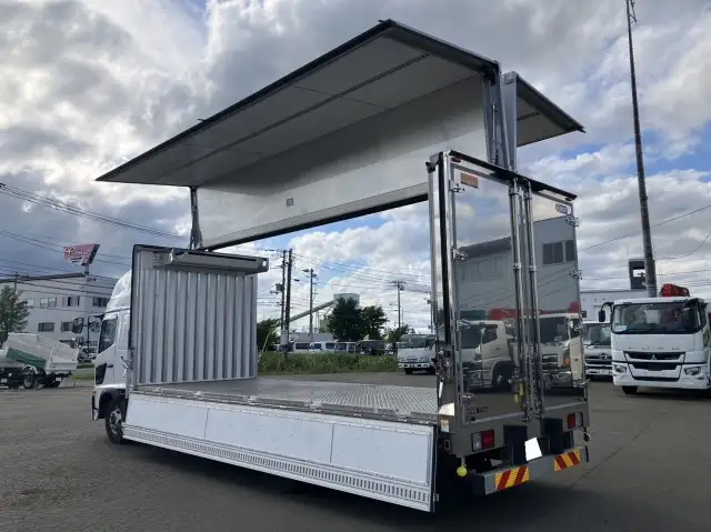 令和05年05月中古中型冷凍バン・ウィング日野レンジャーの画像12