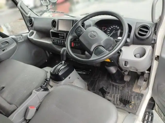 令和03年02月中古小型平ボディトヨタダイナの画像15