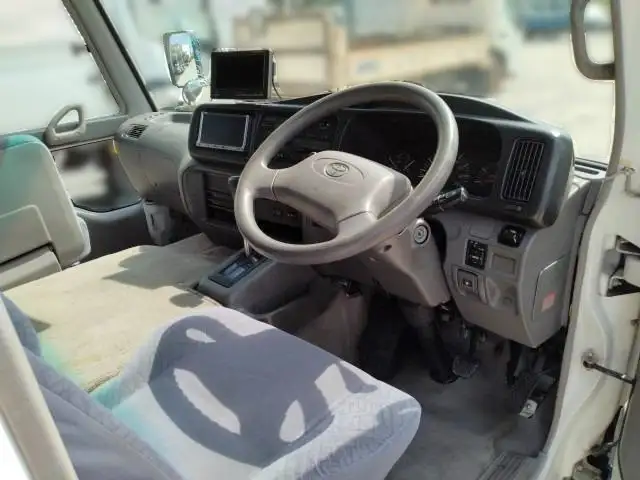 平成21年01月中古中型バストヨタコースターの画像17