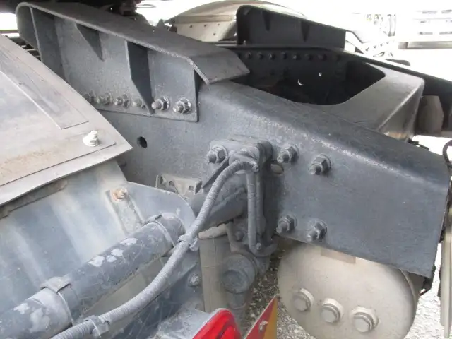 令和01年/平成31年08月中古大型トラクタヘッド日産UDクオンの画像19