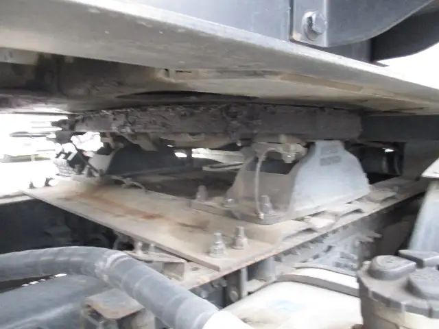 令和01年/平成31年08月中古大型トラクタヘッド日産UDクオンの画像23