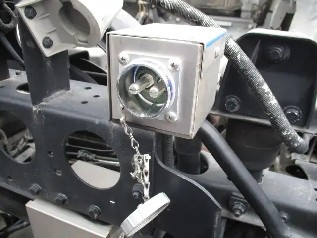 令和01年/平成31年08月中古大型トラクタヘッド日産UDクオンの画像31