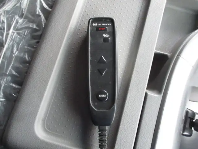 令和01年/平成31年08月中古大型トラクタヘッド日産UDクオンの画像38