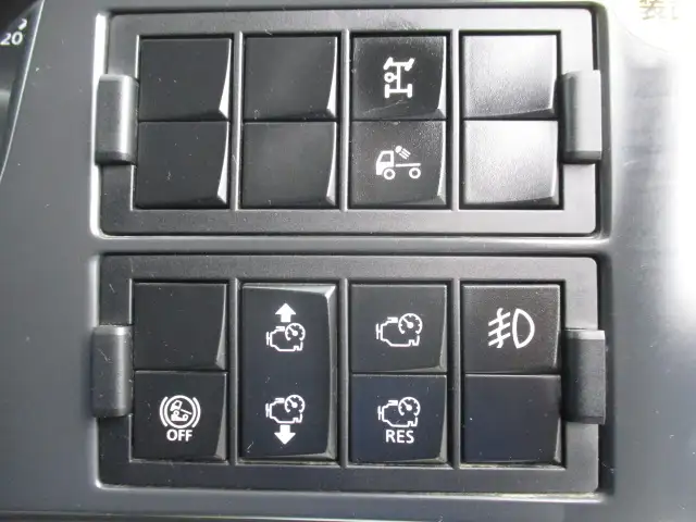 令和01年/平成31年08月中古大型トラクタヘッド日産UDクオンの画像44