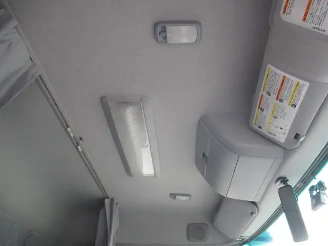 令和01年/平成31年08月中古大型トラクタヘッド日産UDクオンの画像49