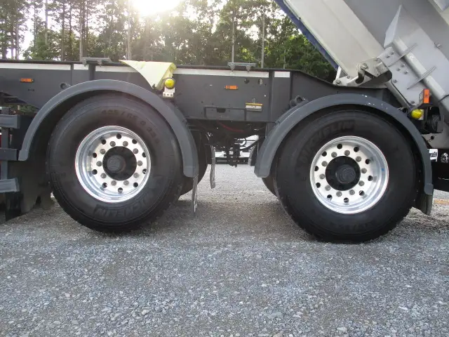 令和01年/平成31年08月中古その他ダンプトレーラー・重機運搬トレーラー輸入車・その他ランゲンドルフの画像9